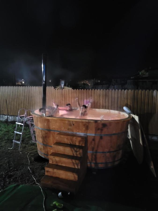 מלון Sîmbăta de Sus Casa Luca מראה חיצוני תמונה