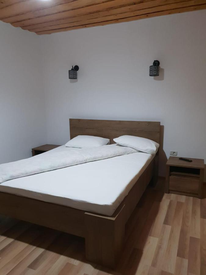 מלון Sîmbăta de Sus Casa Luca מראה חיצוני תמונה